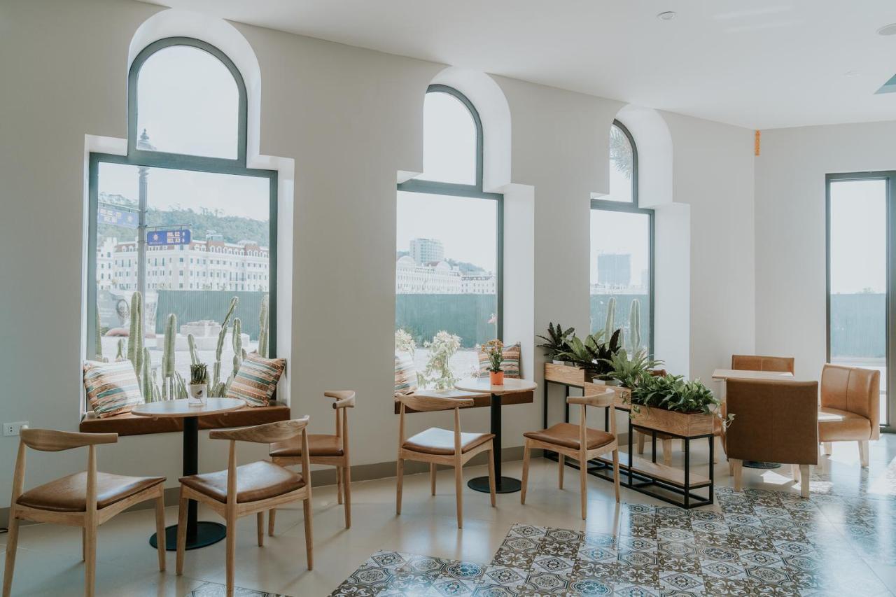 Le Cactus Hotel Hạ Long Extérieur photo