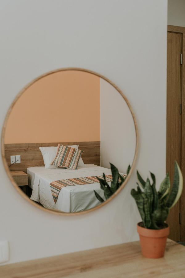 Le Cactus Hotel Hạ Long Extérieur photo